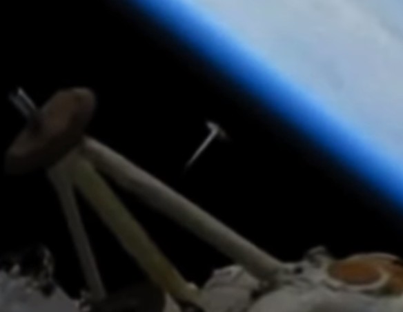 OVNI misterioso es visto por la Estación Espacial Internacional