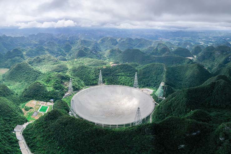china extraterrestres universo - China confirma que ha detectado tres señales extraterrestres de un universo lejano