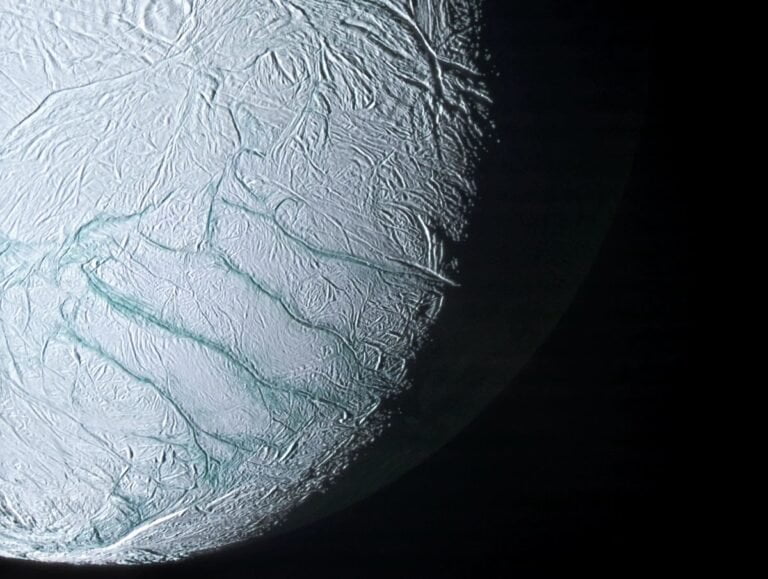 Polo sur de Enceladus una luna potencialmente habitable de Saturno 1