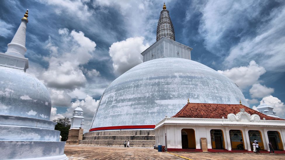 La ciudad sagrada de Anuradhapura en Sri Lanka fue el primer reino establecido en la isla (Crédito: AnaG/Getty Images)