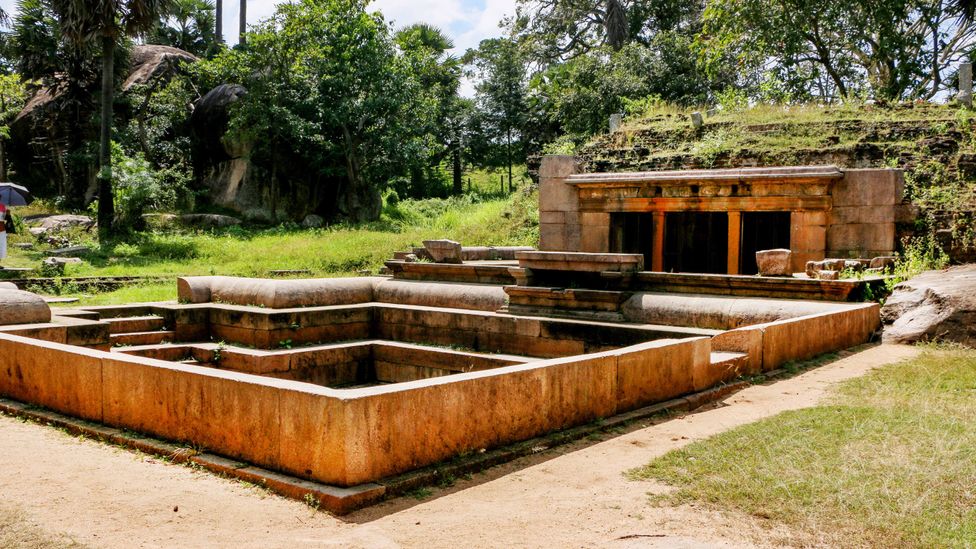 Ranmasu Uyana es un antiguo jardín de recreo de 40 acres que incluye las ruinas de piscinas para bañarse (Crédito: Turismo de Sri Lanka)