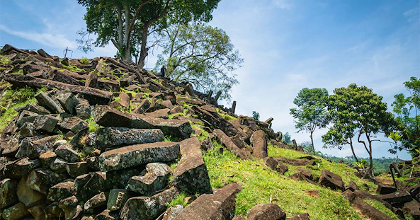 Las nuevas afirmaciones sobre una pirámide indonesia de 27.000 años de antigüedad provocan controversia